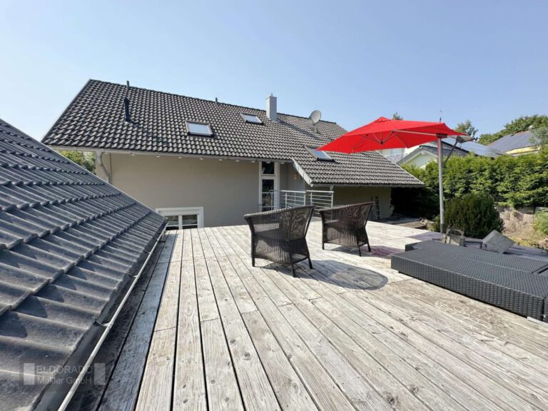 Freisitz hinten