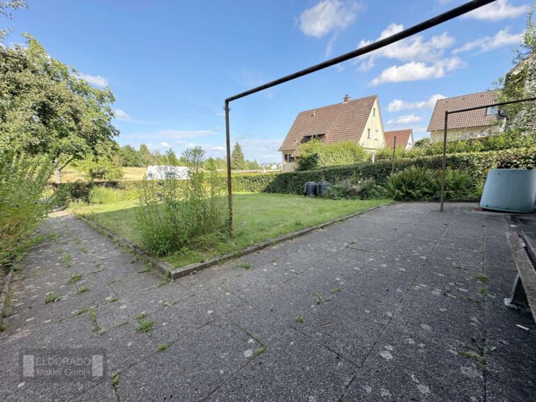 Garten mit Terrasse
