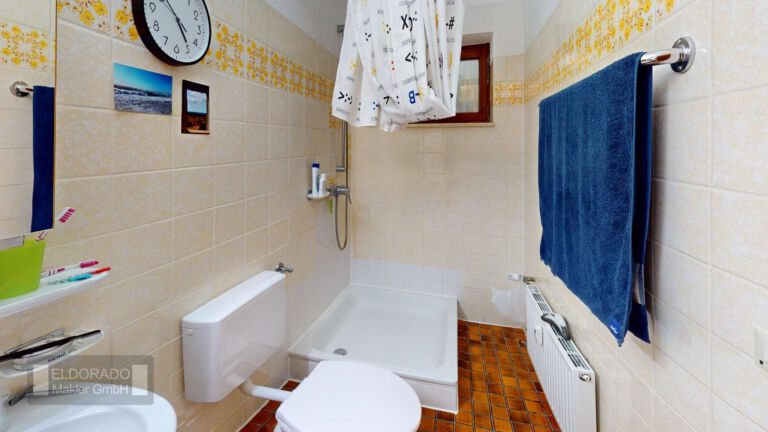 UG2: Badezimmer