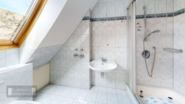Badezimmer DG